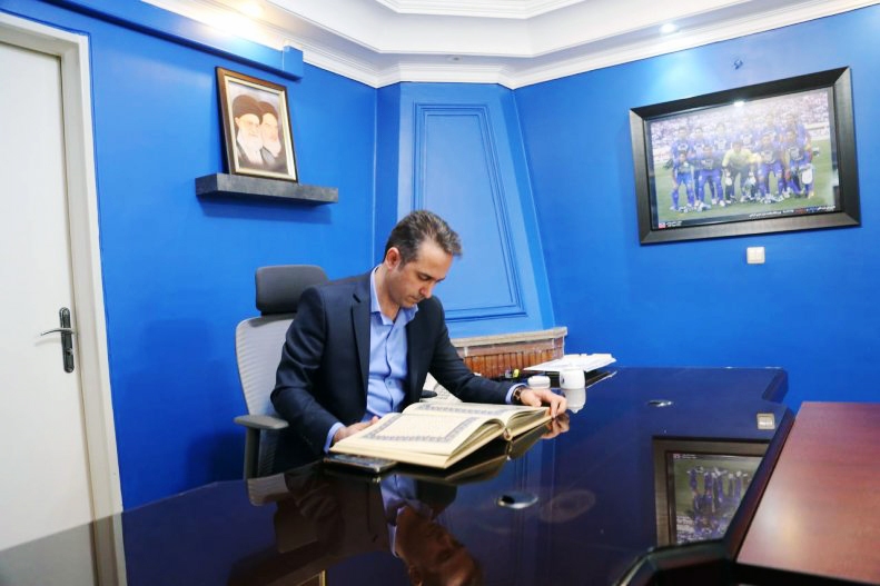 شروع کار خطیر در استقلال + عکس شروع کار خطیر در استقلال + عکس