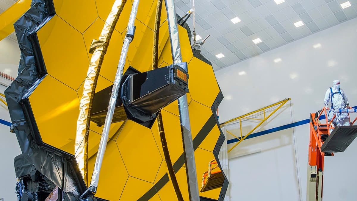 یکسال از شروع مأموریت هیجانانگیز جیمز وب گذشت + برنامههای ناسا برای جشن یکسالگی پیشرفتهترین تلسکوپ فضایی جهان یکسال از شروع مأموریت هیجانانگیز جیمز وب گذشت + برنامههای ناسا برای جشن یکسالگی پیشرفتهترین تلسکوپ فضایی جهان