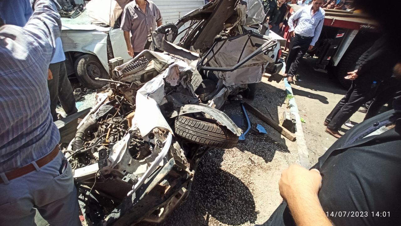 برخورد اتوبوس با تعدادی خودرو و شهروند در تبریز| ۱۰ نفر مصدوم شدند برخورد اتوبوس با تعدادی خودرو و شهروند در تبریز| ۱۰ نفر مصدوم شدند