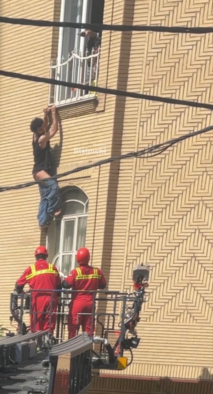محمد صادقی، بازیگر حاشیه‌ساز دستگیر شد | دعوت به استفاده از سلاح سرد با رژ لب ! + عکس و فیلم