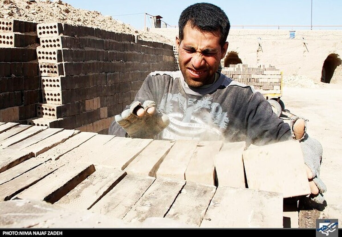 نمایندگان مجلس کلیات طرح دوفوریتی اصلاح ماده ۵ قانون بیمه اجتماعی کارگران ساختمانی را تصویب کردند.