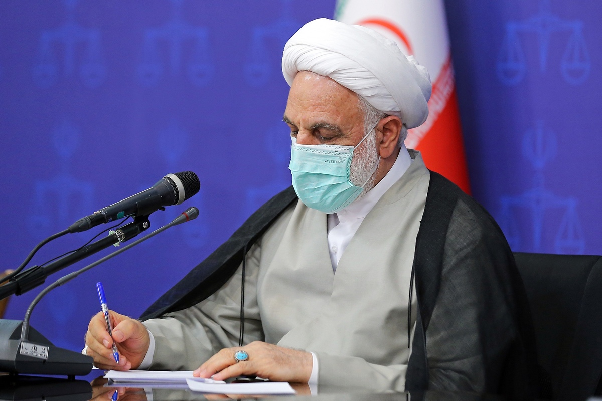 بخشنامه تشکیل ستاد پیشگیری و رسیدگی به جرائم انتخاباتی توسط رئیس قوه قضائیه ابلاغ شد.