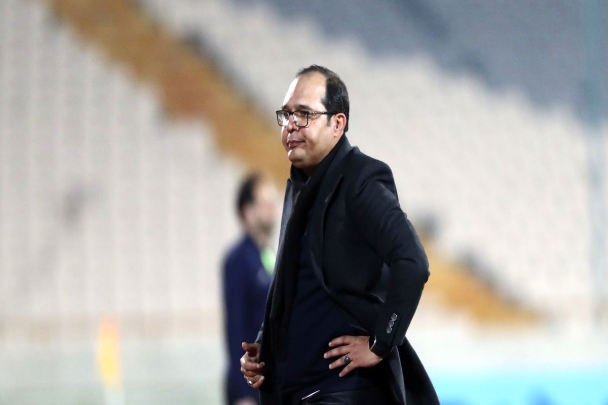 سرانجام محمد ربیعی قرارداد خود را با باشگاه ذوب آهن اصفهان منعقد کرد تا درلیگ جاری بدون تیم نباشد.