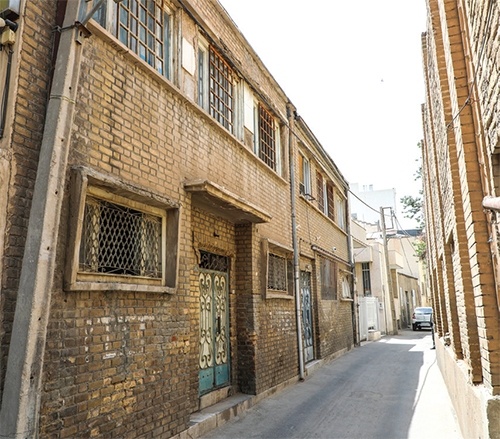 بقایای تاریخی حوض‌مونس پشت در‌های بسته