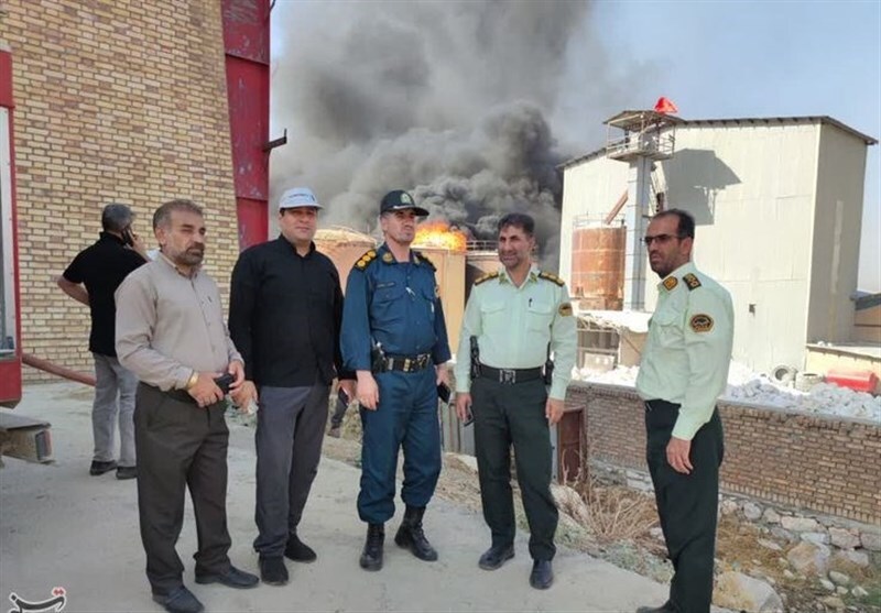 آتش سوزی ۸ ساعته در «پترو پالایش گهر» | ۱ یک میلیون و ۲۰۰ هزار لیتر مواد بنزینی طعمه حریق شد