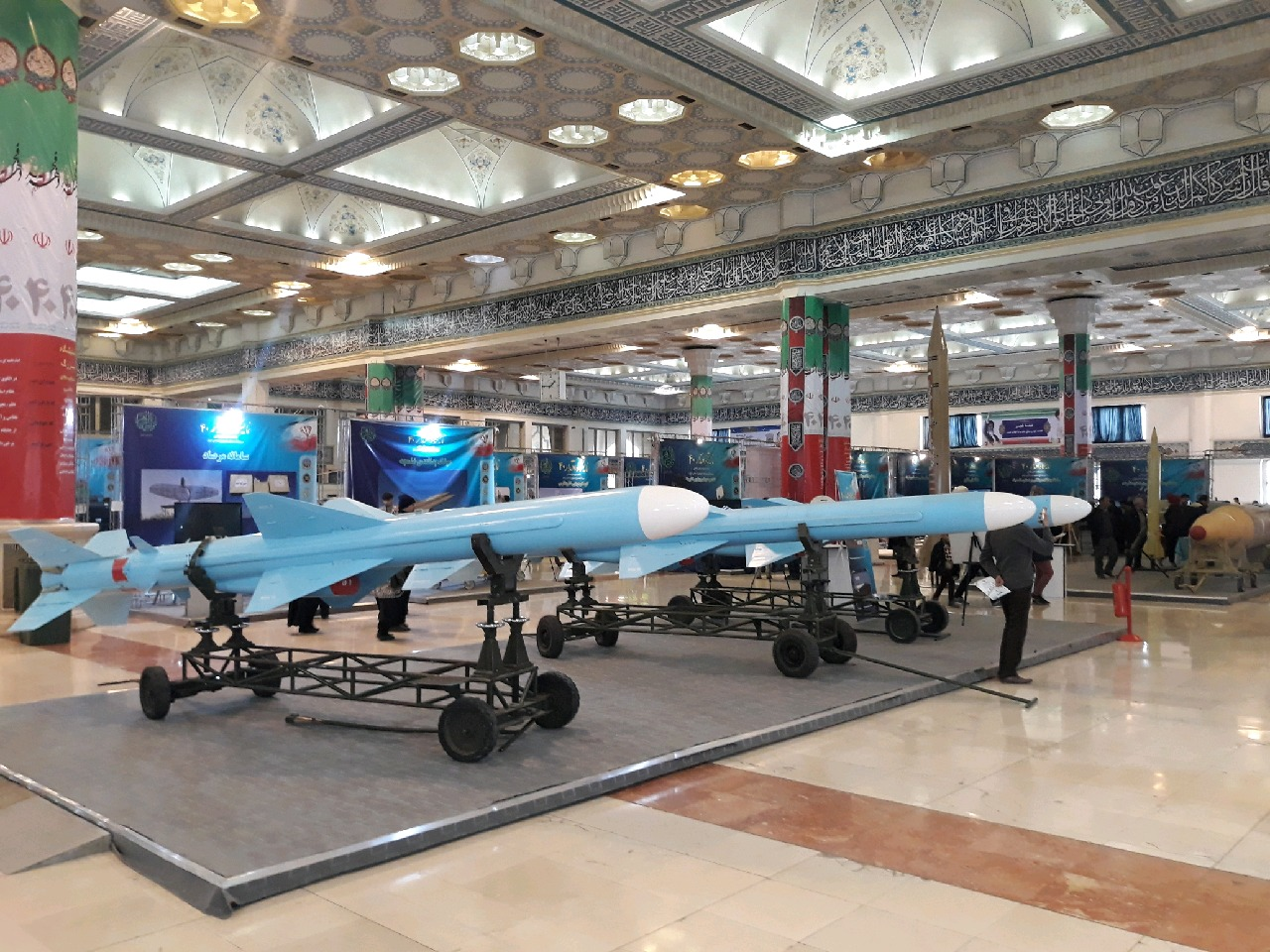 وزارت دفاع: موشکهای قدیر و نصیر تحویل نیروی دریایی سپاه شد وزارت دفاع: موشکهای قدیر و نصیر تحویل نیروی دریایی سپاه شد