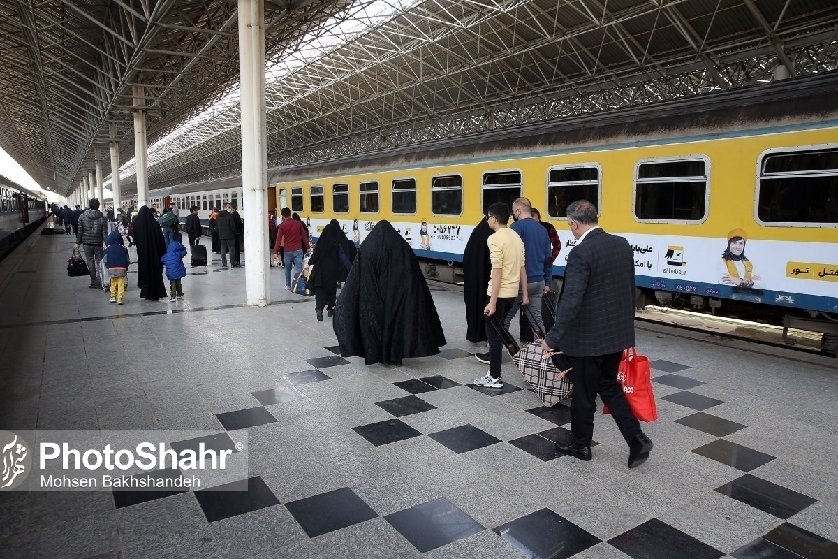 مدیر کل راه‌آهن خراسان رضوی گفت: در ایام سفر‌های اربعین روزانه یک رام قطار مسافربری به مسیر مشهد - خرمشهر و یک رام قطار نیز به صورت روز در میان به مسیر مشهد - کرمانشاه اضافه شده است.