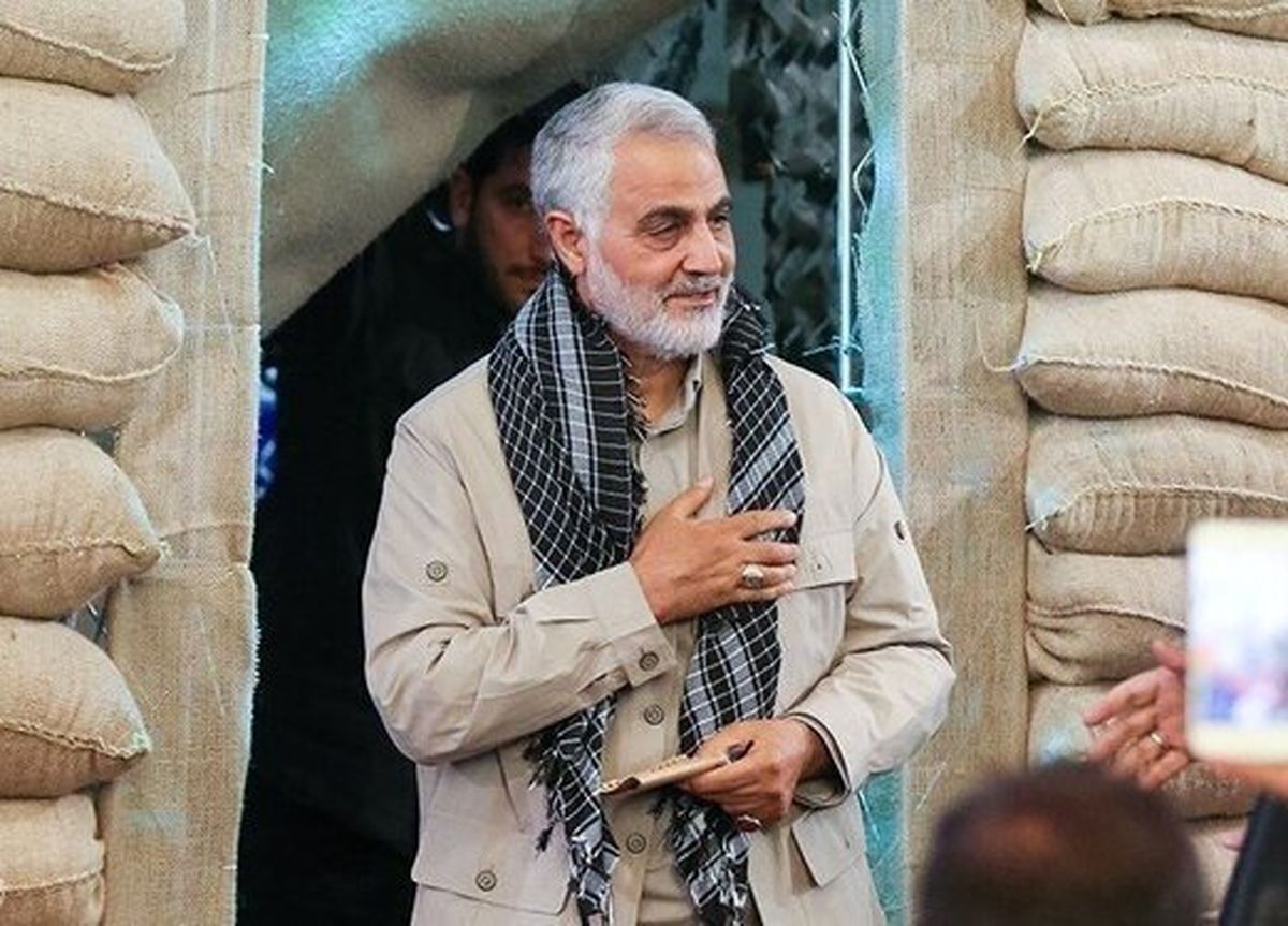 فاطمه سلیمانی دختر حاج قاسم گفت: لحظه‌ای که خبر شهادت بابا را دادند، اولین چیزی که پرسیدم این بود که بابام آب خورده بود یا نه؟ از هر کسی می‌پرسیدم از بابام چی باقی مونده، هیچکس جواب درستی نمی‌داد.