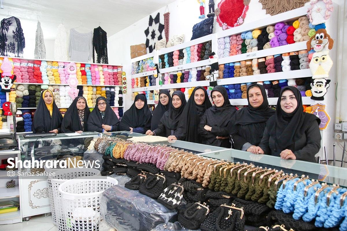ایجاد اشتغال برای ۳۰۰ نفر توسط بانوی کارآفرین برتر در خراسان رضوی| تجارت از کوچه‌های بن بست تا آن سوی مرز‌ها