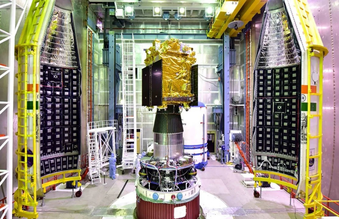 هند فضاپیمایی را برای مطالعه خورشید به فضا پرتاب کرد هند فضاپیمایی را برای مطالعه خورشید به فضا پرتاب کرد