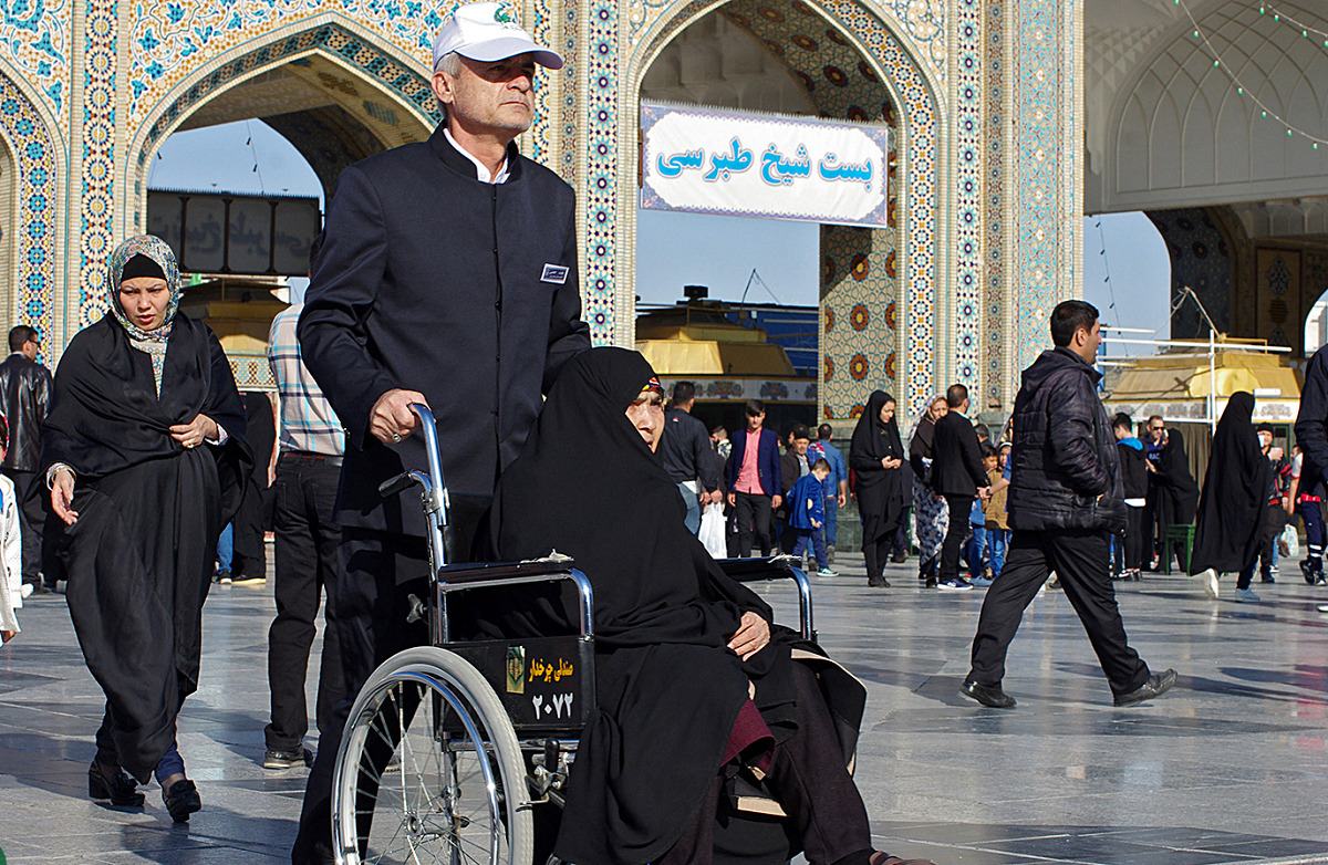 آمادگی بخش صندلی چرخدار و زائربر حرم رضوی در ایام پایانی صفر