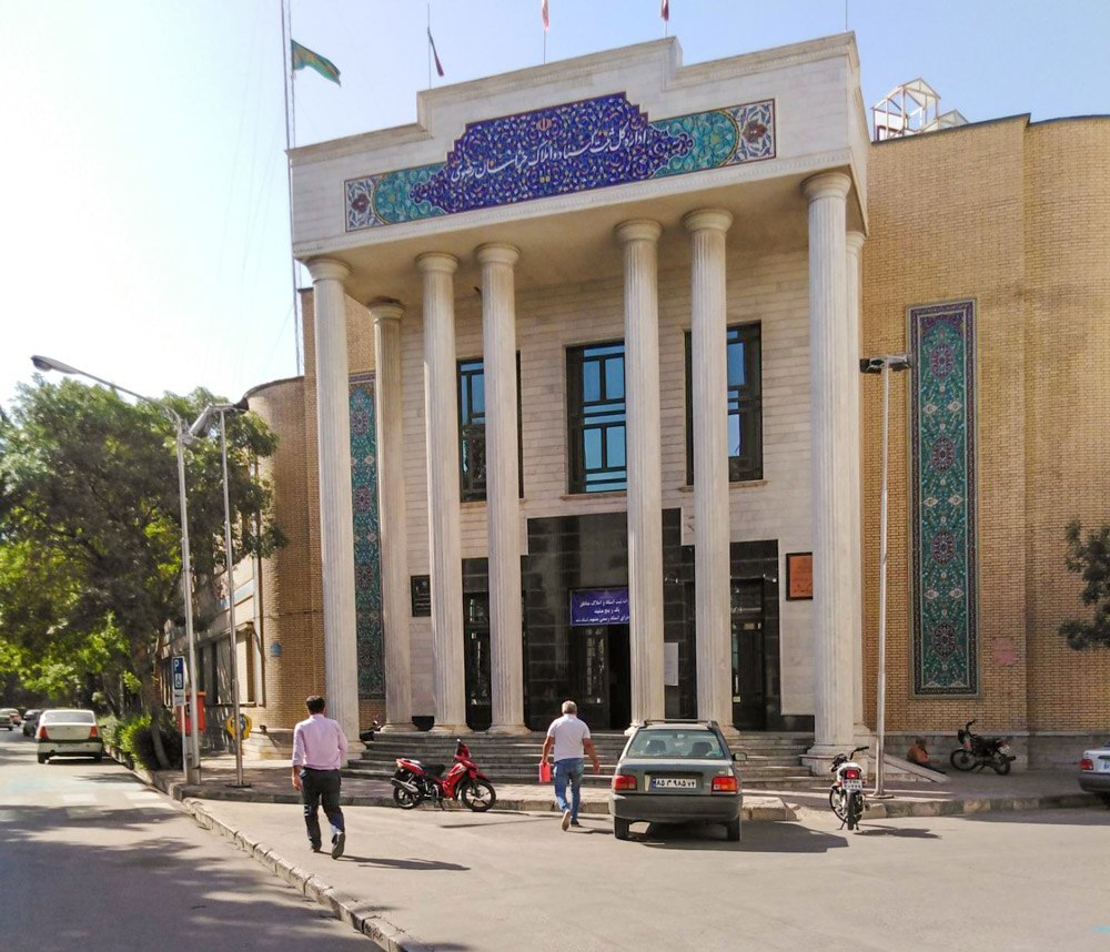 نگاهی به تاریخ شکل‌گیری نخستین سینمای مشهد در تالار موسی‌خان اعتبارالسلطنه | تحفه قفقازی