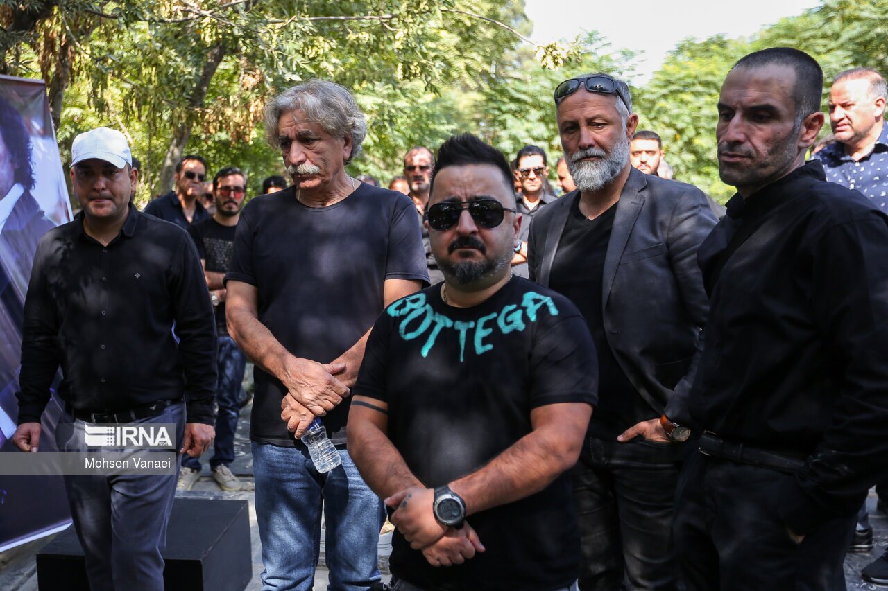 «آرش میراحمدی» در خاک آرام گرفت «آرش میراحمدی» در خاک آرام گرفت