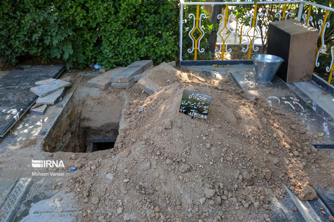 «آرش میراحمدی» در خاک آرام گرفت «آرش میراحمدی» در خاک آرام گرفت