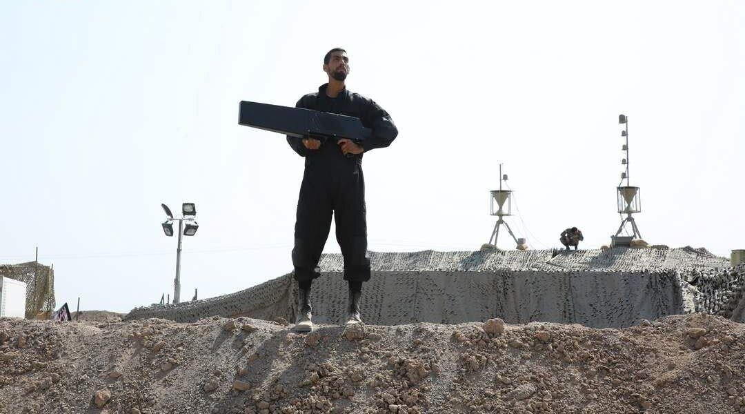 رونمایی ارتش جمهوری اسلامی ایران از یک سلاح جدید + عکس