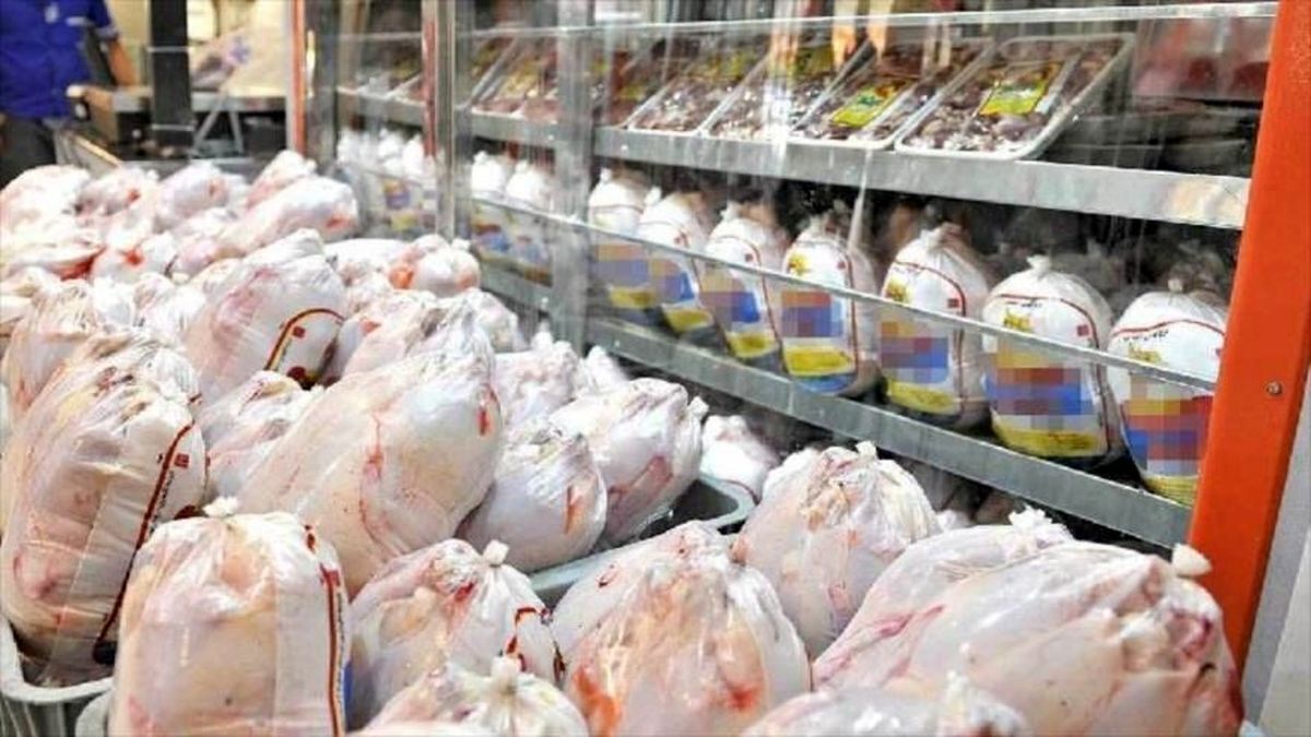 قیمت گوشت مرغ امروز دوشنبه ۶ شهریورماه ۱۴۰۲ در بازار تهران مشخص شد.