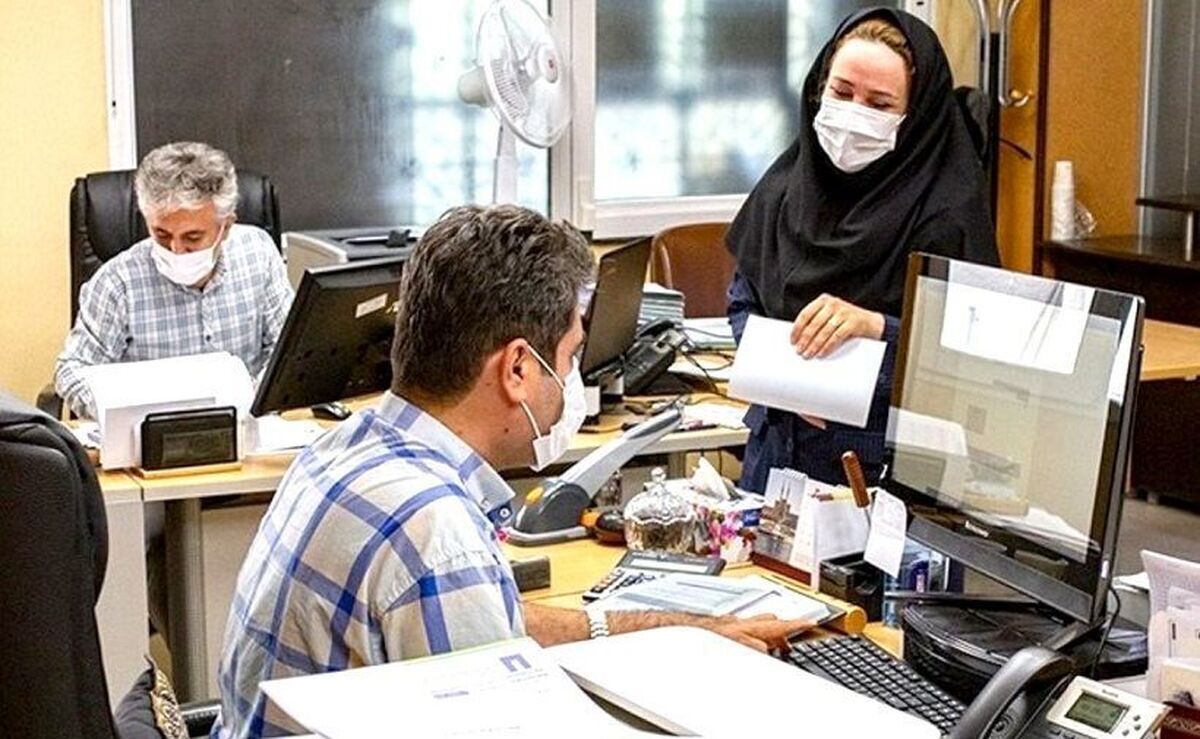 سخنگوی صنعت برق گفت: برنامه مدیریت و پایش مصرف برق در بخش اداری تا ۱۵ شهریور ماه ادامه دارد و ساعات کار ادارات نیز بعد از این تاریخ طبق مصوبه هیئت وزیران به حالت قبلی بازخواهد گشت.