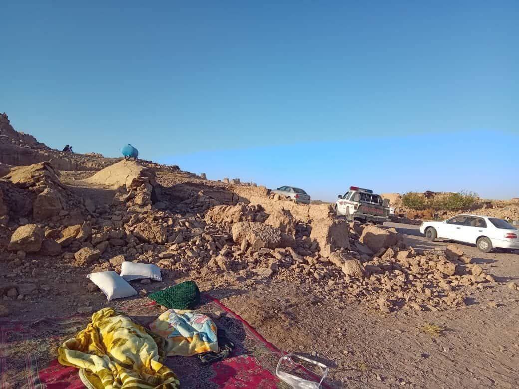 زلزله افغانستان تاکنون جان ۳۲۰ نفر را گرفت + تصاویر