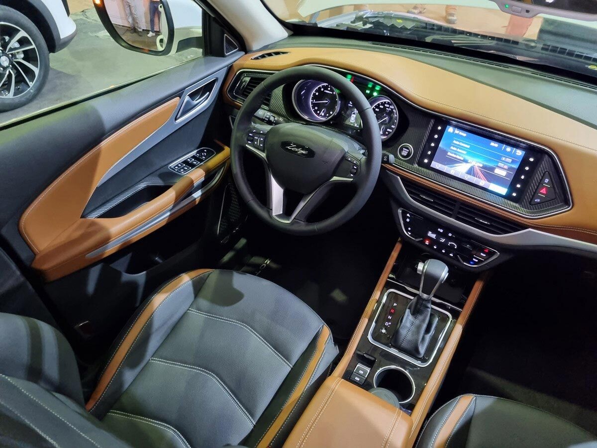 زوتی DL5؛ این خودرو وارداتی با چه امکاناتی تحویل مشتریان می‌شود؟