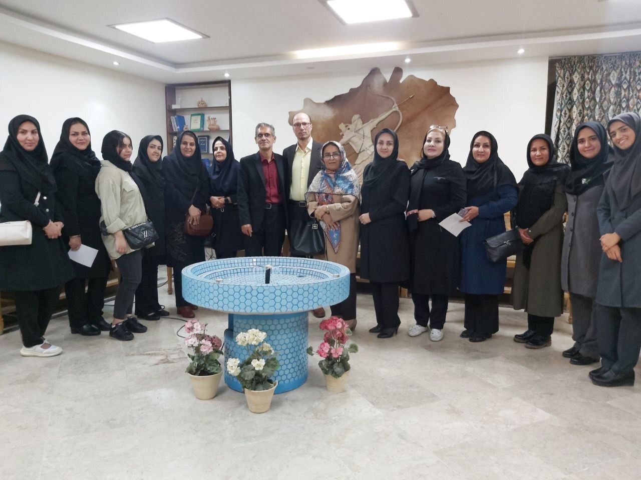 چرا با شعر حافظ فال می گیریم؟ چرا با شعر حافظ فال می گیریم؟