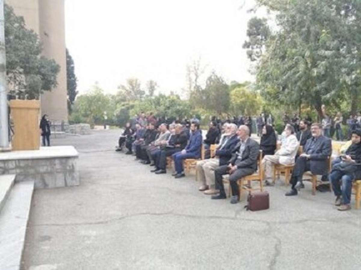 «ادیب سلطانی» در خاک آرام گرفت «ادیب سلطانی» در خاک آرام گرفت