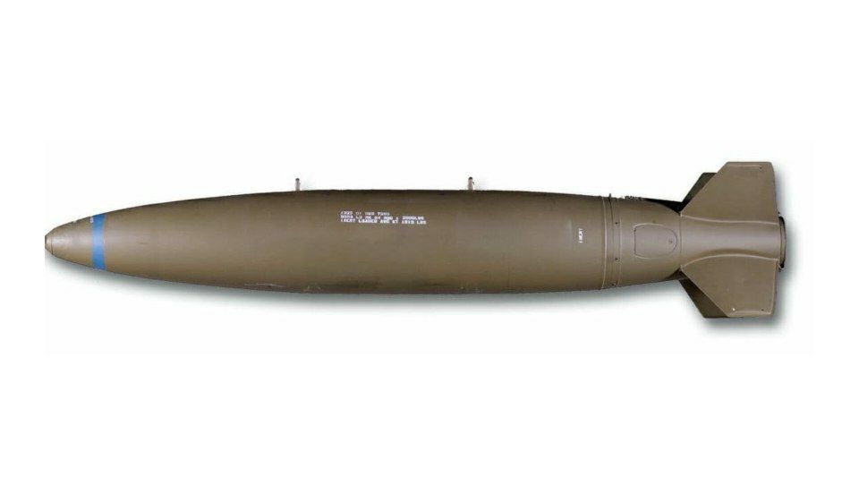 بیمارستان المعمدانی با چه بمبی هدف قرار گرفت؟ + فیلم و عکس بیمارستان المعمدانی با چه بمبی هدف قرار گرفت؟ + فیلم و عکس