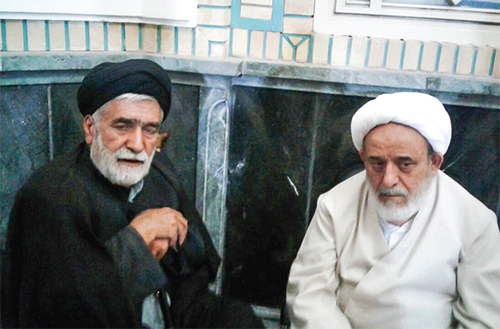 با خواندن اشعار انقلابی حرفم را می‌زدم