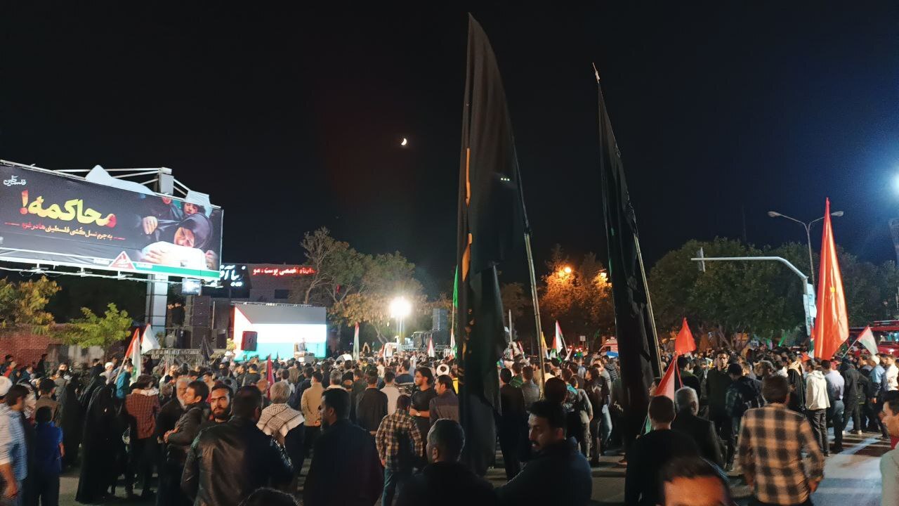 ای قدس، تو تنها نیستی، ما با تو هستیم | گزارشی از خروش مشهدیها در محکومیت جنایات اخیر صهیونیستها در غزه ای قدس، تو تنها نیستی، ما با تو هستیم | گزارشی از خروش مشهدیها در محکومیت جنایات اخیر صهیونیستها در غزه