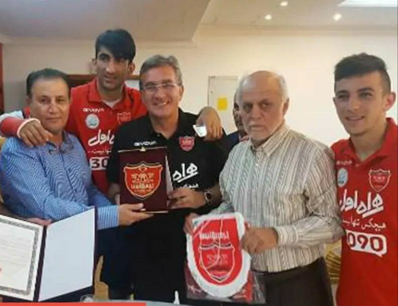 محمد یوسفی هوادار متمول پرسپولیس کیست؟ + عکس محمد یوسفی هوادار متمول پرسپولیس کیست؟ + عکس