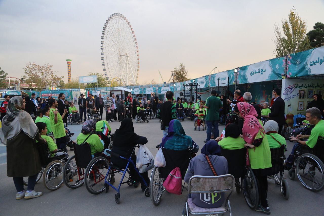 ویلچررانی جانبازان و معلولان مشهدی در پارک ملت برگزار شد(یکم آبان) ویلچررانی جانبازان و معلولان مشهدی در پارک ملت برگزار شد(یکم آبان)