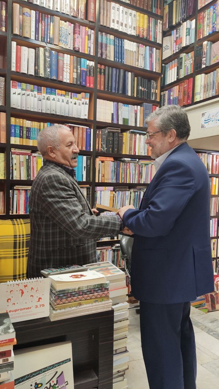 شهردار مشهدمقدس: ١٩ کتابفروشی قدیمی شهر مشهد هویتدار میشوند شهردار مشهدمقدس: ١٩ کتابفروشی قدیمی شهر مشهد هویتدار میشوند