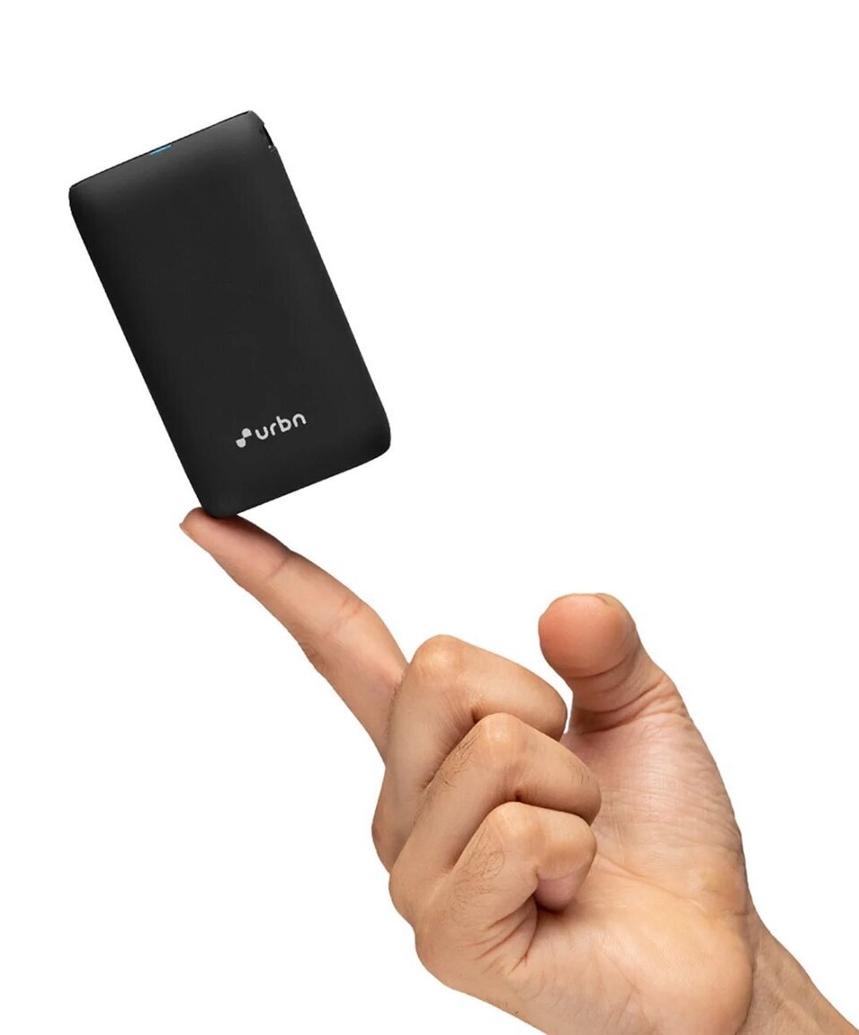 نگاهی به مشخصات کوچکترین پاوربانک ۲۰هزار میلیآمپری جهان + تصویر نگاهی به مشخصات کوچکترین پاوربانک ۲۰هزار میلیآمپری جهان + تصویر