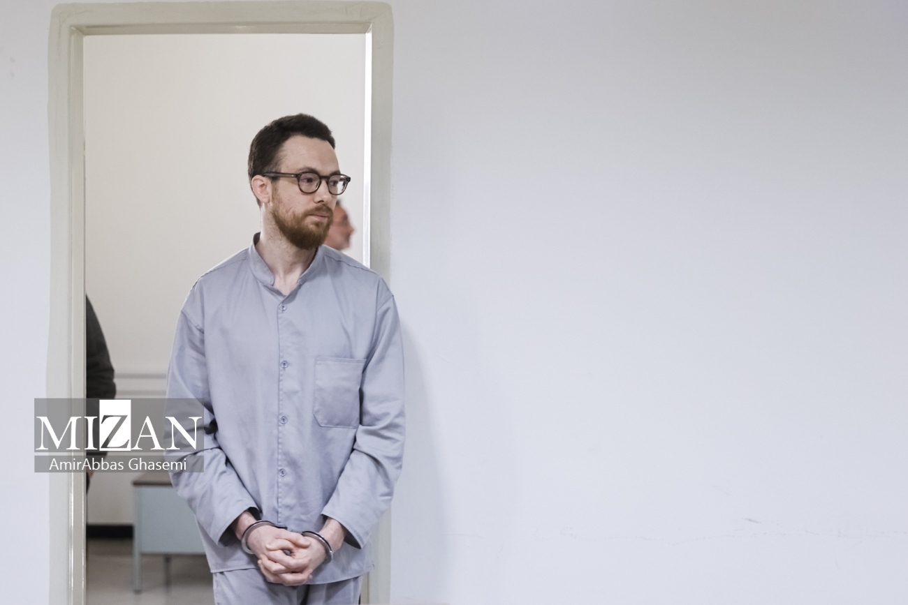 اولین جلسه دادگاه رسیدگی به اتهامهای «یوهان فلودروس» برگزار شد (۱۹ آذر ۱۴۰۲) اولین جلسه دادگاه رسیدگی به اتهامهای «یوهان فلودروس» برگزار شد (۱۹ آذر ۱۴۰۲)