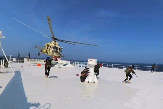 بلومبرگ از نگرانی عربستان و متحدان واشنگتن برای اقدام نظامی آمریکا علیه یمن خبرداد بلومبرگ از نگرانی عربستان و متحدان واشنگتن برای اقدام نظامی آمریکا علیه یمن خبرداد