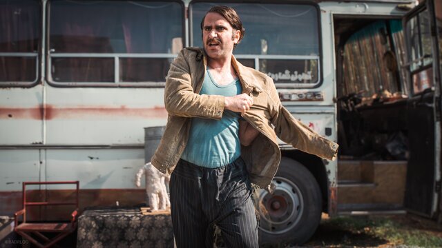 نقش آفرینی «هوتن شکیبا» در فیلم بهرام افشاری نقش آفرینی «هوتن شکیبا» در فیلم بهرام افشاری