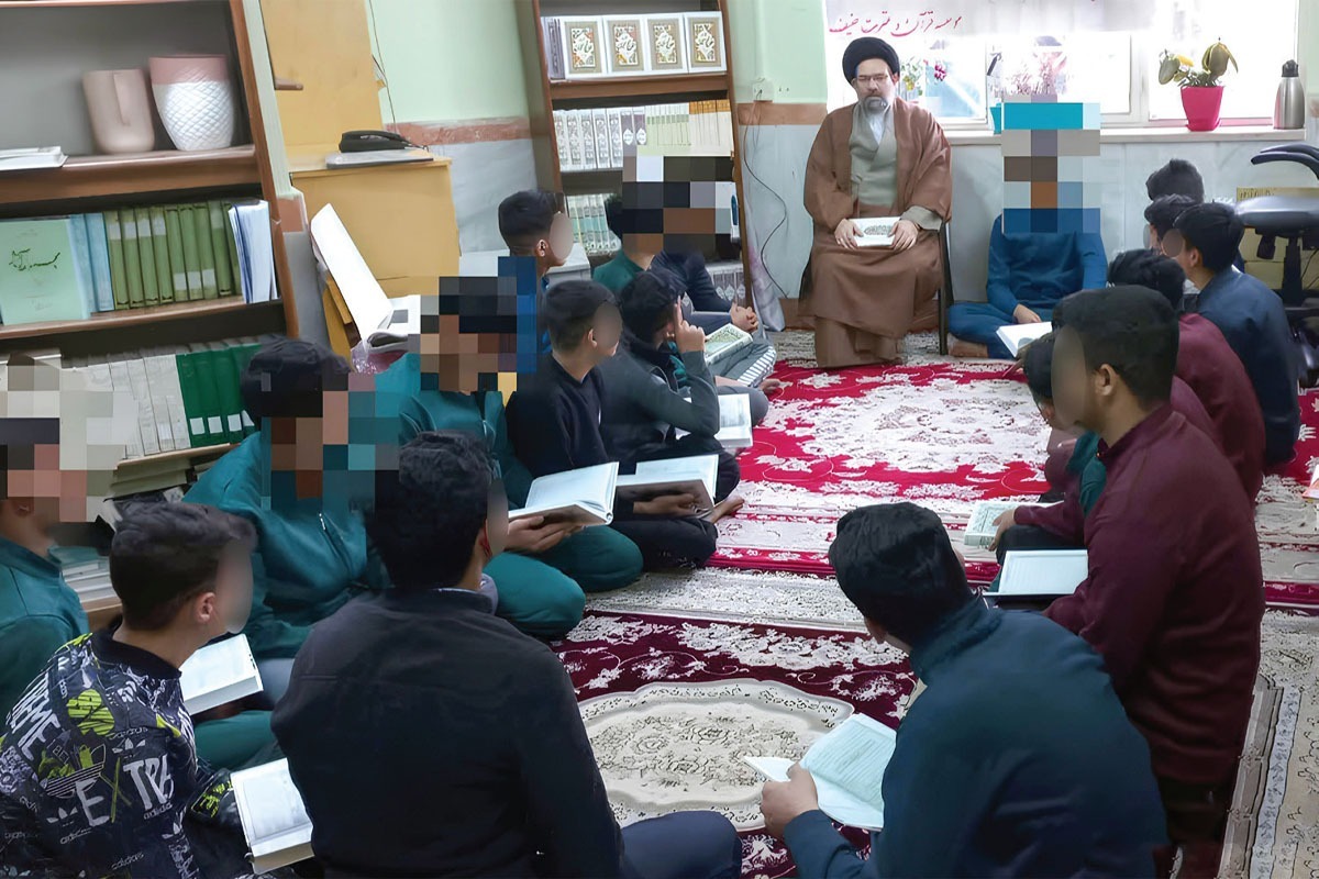 آموزش قرآن به زندانیان با اجرای طرح «تا آسمان»