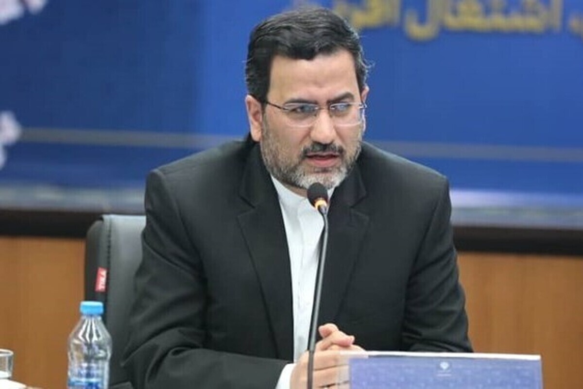 معاون صنایع عمومی وزارت صمت در مشهد گفت: ایجاد شهرک صنعتی طلا و جواهر در نقاط مختلف کشور به عنوان پروژه‌های ناتمامی که برای دولت به ارث رسیده، باید تسریع شود.