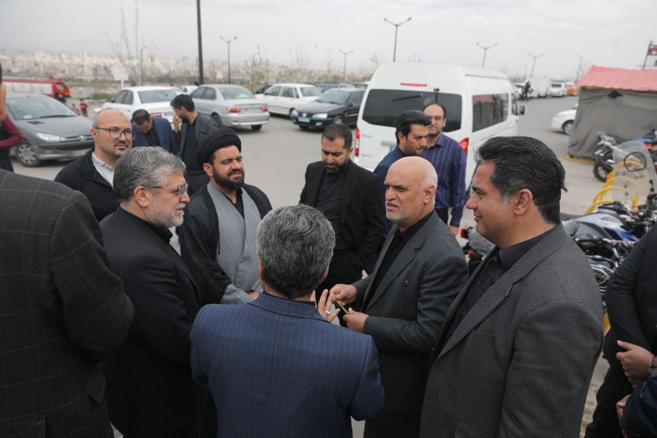 بازدید شهردار مشهد از بوستان‌های شهر در روز طبیعت