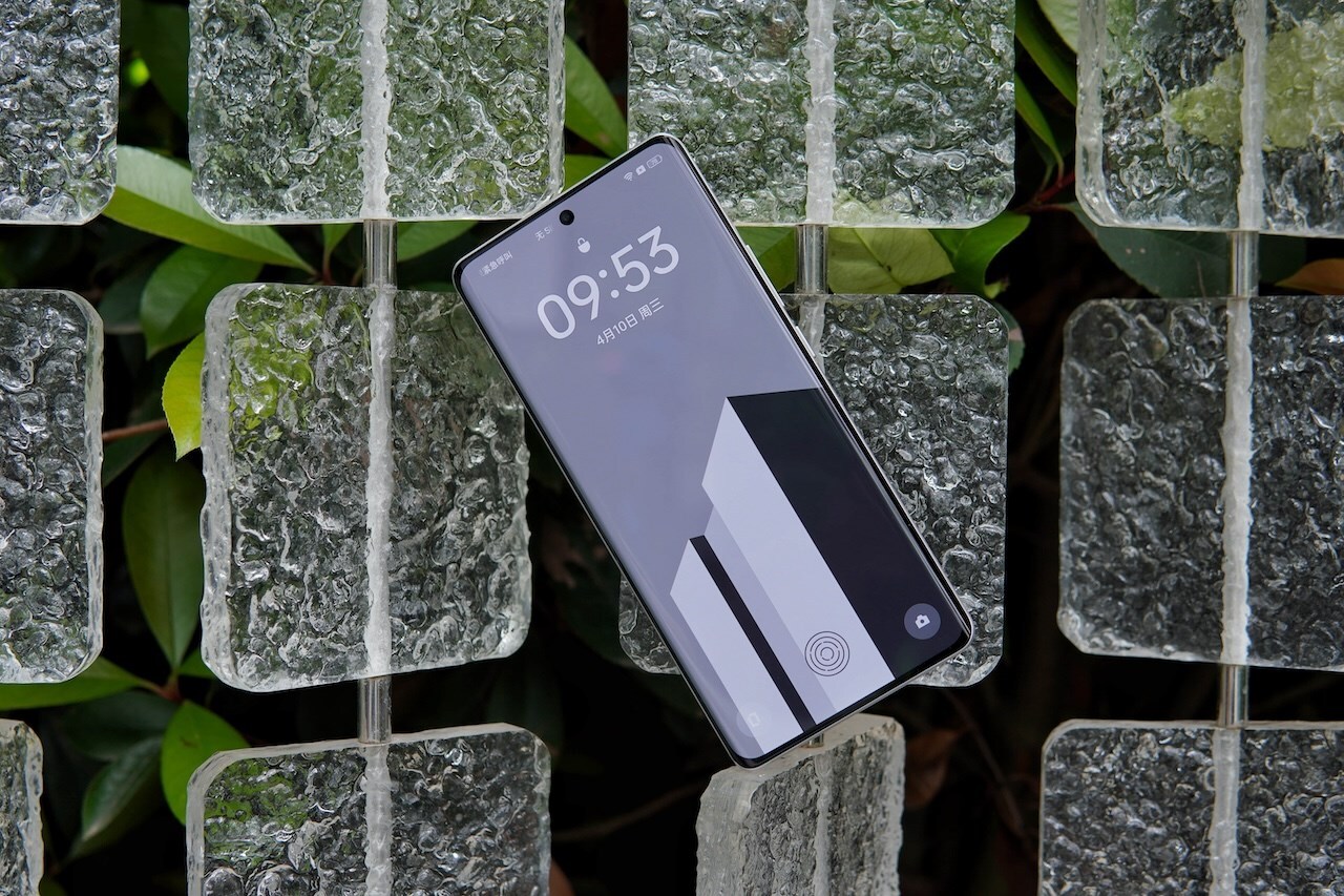 GT Neo6 SE ریلمی از GT Neo6 SE رونمایی کرد