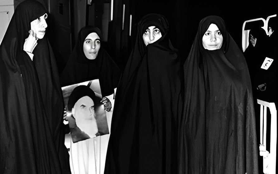 آشنایی با پنج تن از زنان شاخص دفاع مقدس آشنایی با پنج تن از زنان شاخص دفاع مقدس