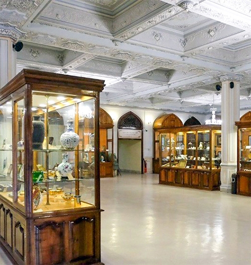 یادگار دوست در خانه دوست یادگار دوست در خانه دوست