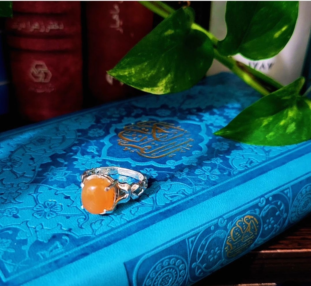 آزادی ۷ زندانی با انگشتر اهدایی رهبری به بانوی قهرمان آزادی ۷ زندانی با انگشتر اهدایی رهبری به بانوی قهرمان