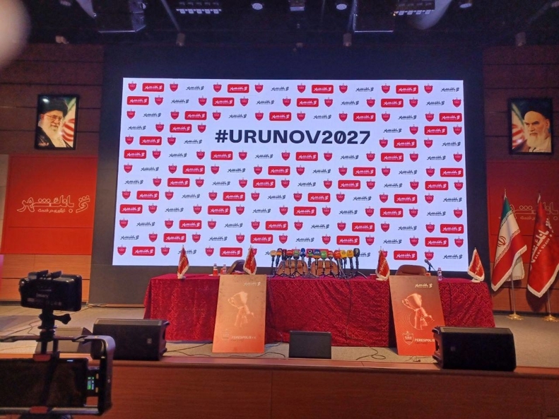 اورونوف در پرسپولیس ماندنی شد اورونوف در پرسپولیس ماندنی شد