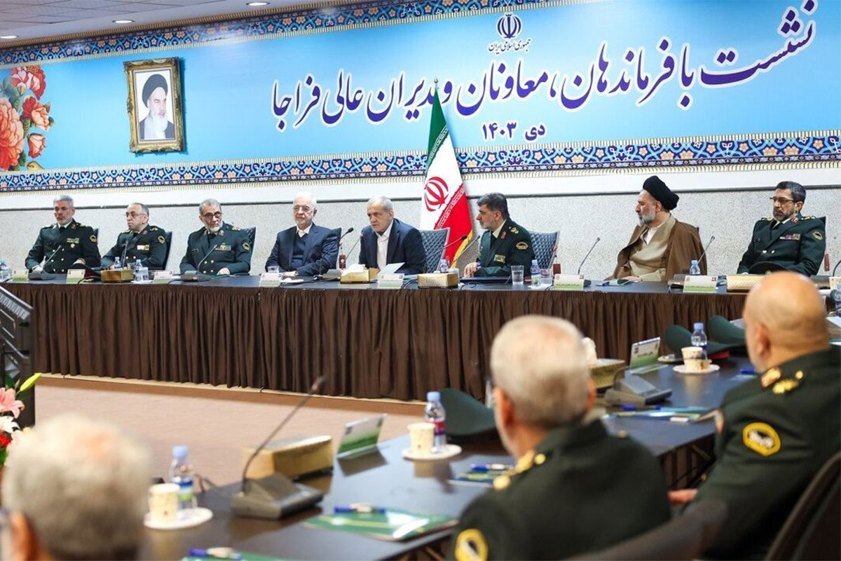 پزشکیان: فقر و تبعیض عامل اصلی ایجاد نارضایتی و جرم در جامعه است پزشکیان: فقر و تبعیض عامل اصلی ایجاد نارضایتی و جرم در جامعه است