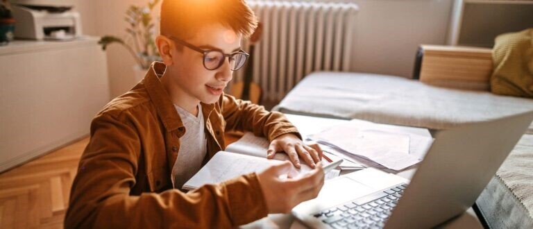 گرامر انگلیسی را آسان بیاموزید: آموزش قواعد به زبان ساده و کاربردی