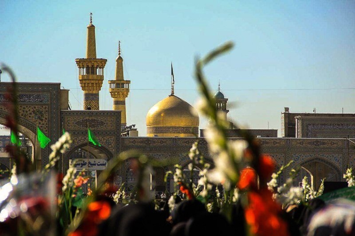 زائران اردوزبان میلاد جوادبن‌الرضا(ع) را حرم مطهر رضوی جشن گرفتند (۲۲ دی ۱۴۰۳)