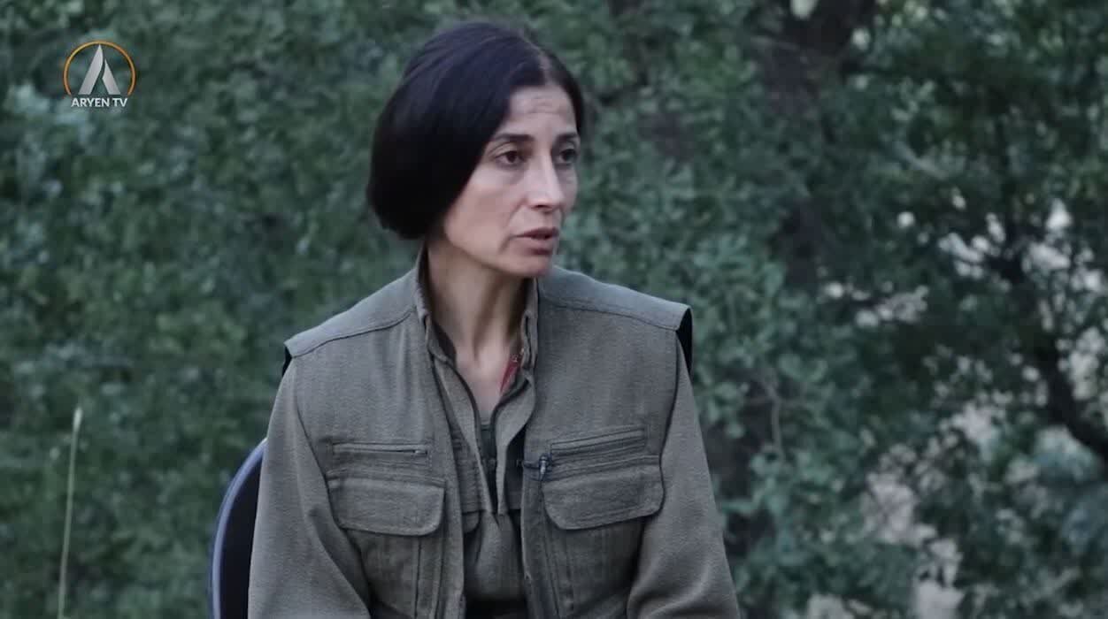 پخشان عزیزی مددکار یا تروریست عضو پژاک؟ پخشان عزیزی مددکار یا تروریست عضو پژاک؟