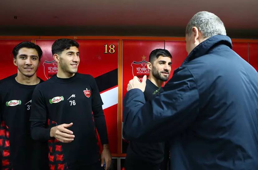 گاریدو برای خداحافظی، به محل تمرین پرسپولیس رفت + عکس گاریدو برای خداحافظی، به محل تمرین پرسپولیس رفت + عکس