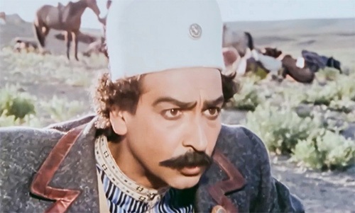 بازیگری در دالان‌های تاریخ