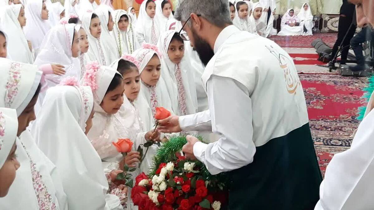 معاون وزیر آموزش و پرورش و رئیس سازمان مدارس و مراکز غیردولتی و توسعه مشارکت مردمی با اشاره به اهمیت جشن تکلیف برای دانش‌آموزان گفت: این رویداد یکی از مهم‌ترین مراحل زندگی همه دانش‌آموزان است.